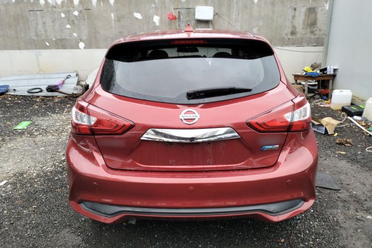 Used Nissan Tiida 2016 1.6L CVT Cool Dynamic Edition
