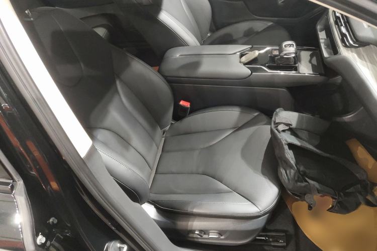 Used Hongqi E-QM5 2023 620km PLUS
