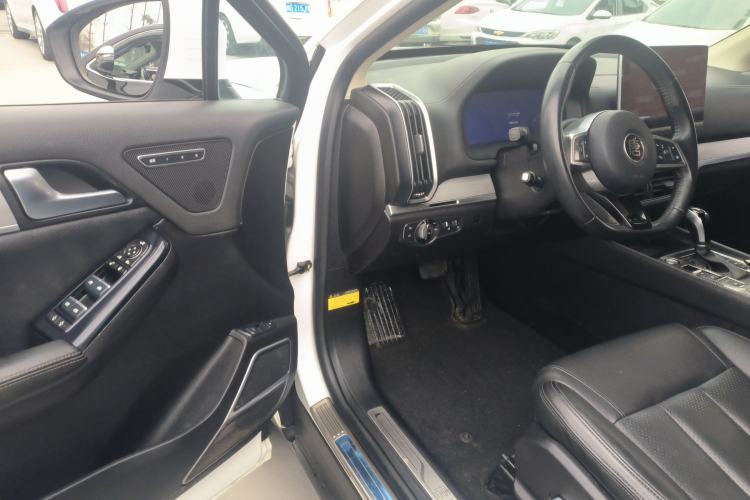 Used BYD Tang 2018 2.0T Automatic SmartConnect Prestige 7-Seater China V Standard