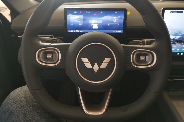 Used Wuling Xingguang 2024 Co-Creation Edition 70 Standard Model
