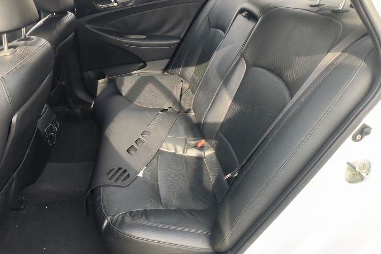 Used Hyundai Sonata 2015 Classic 2.0L Automatic Luxury Edition
