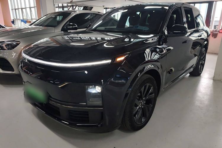 Used Li Auto L8 2023 Pro Model
