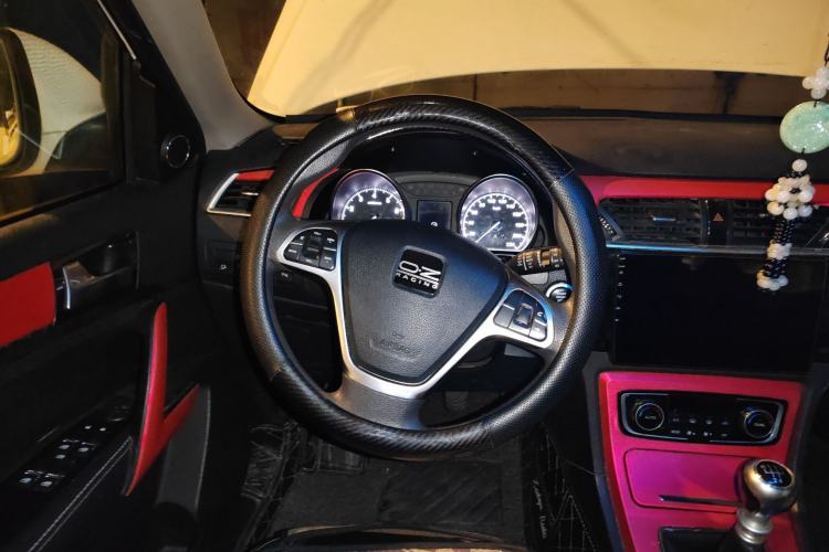 Used Zotye T600 2015 1.5T Manual Luxury Model
