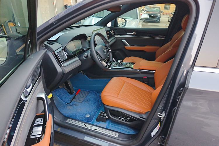 Used BYD Tang New Energy 2023 DM-i Champion Edition 112KM Prestige Model