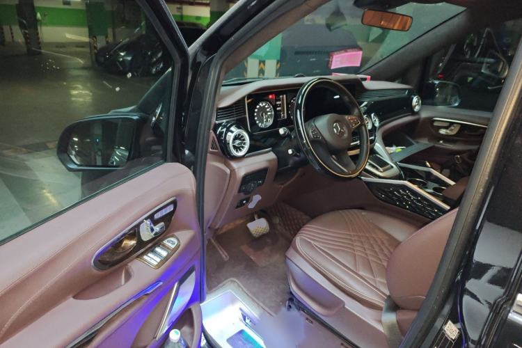 Used Mercedes-Benz Vito 2021 2.0T Elite Version 7 Seats
