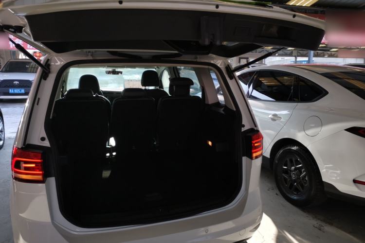 Used Volkswagen Touran 2016 Volkswagen Touran L 280TSI DSG Comfort Edition