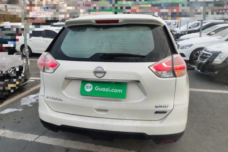 Used Nissan X-Trail 2014 2.5L CVT Leading Edition 4WD
