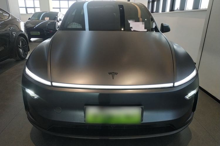 Used Tesla Model Y 2025 Rear-Wheel-Drive Version
