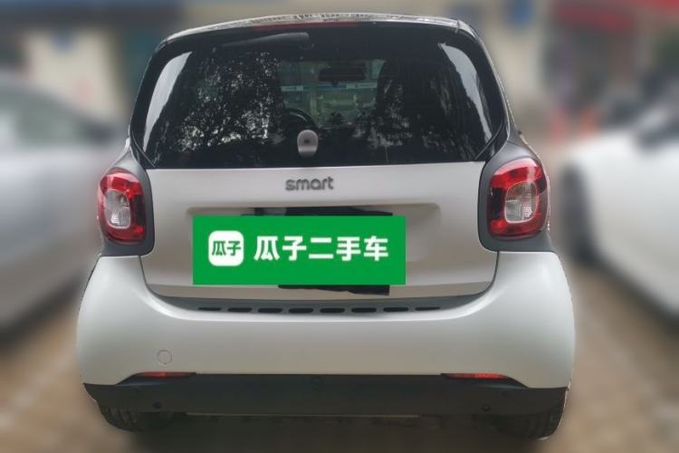 Used  fortwo 2019 0.9T 66kW Hardtop Wind Power Edition China VI
