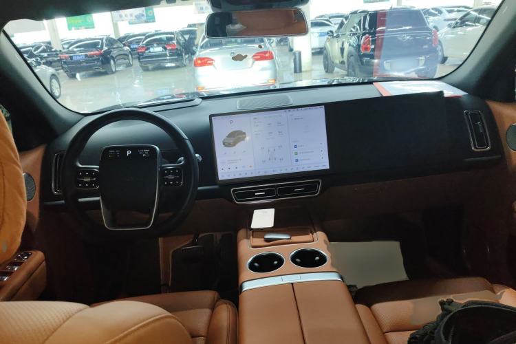 Used Li Auto L7 2023 Air model
