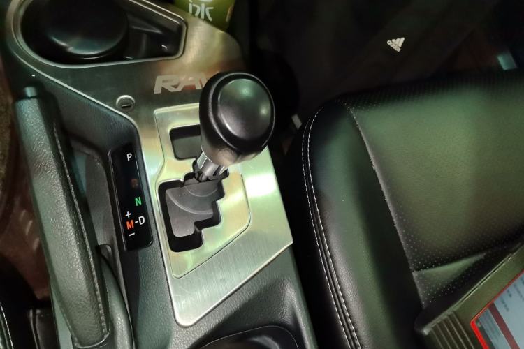 Used Toyota RAV4 2016 2.0L CVT Two-Wheel Drive Urban Edition China V Standard