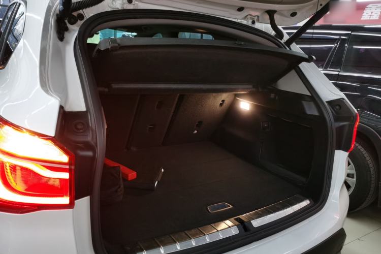 Used BMW X1 2016 sDrive18Li Premium Edition
