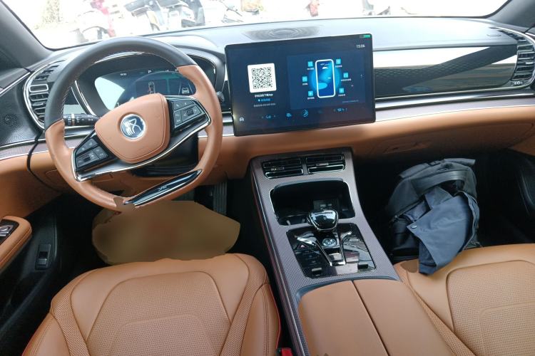 Used BYD Han 2022 DM-i 121KM Luxury Model