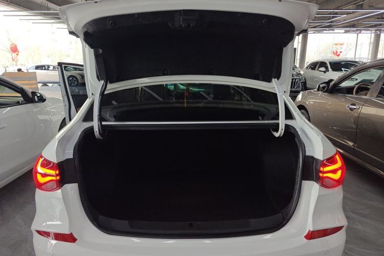 Used Chevrolet Monza 2020 320 Automatic Enjoyment Edition
