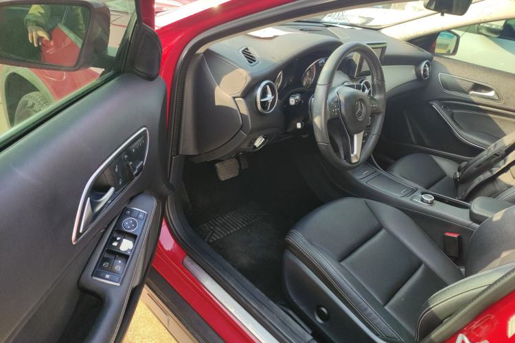 Used Mercedes-Benz GLA 2015 GLA 200 Fashion Model