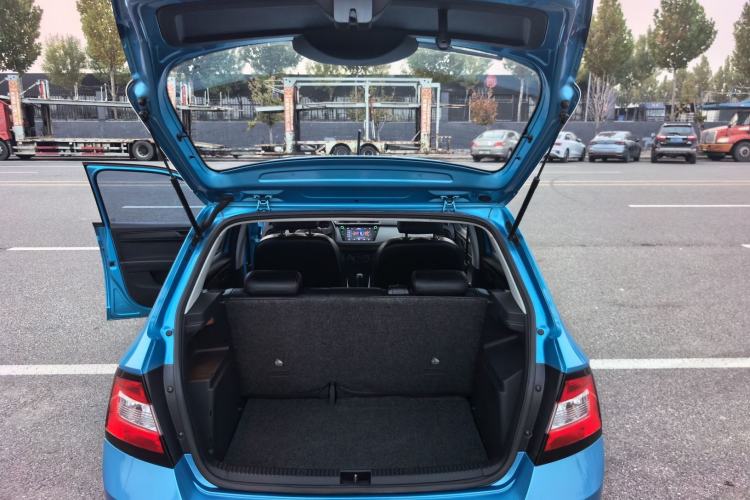 Used Skoda Fabia 2015 1.4L Manual Front-Wheel Drive Model
