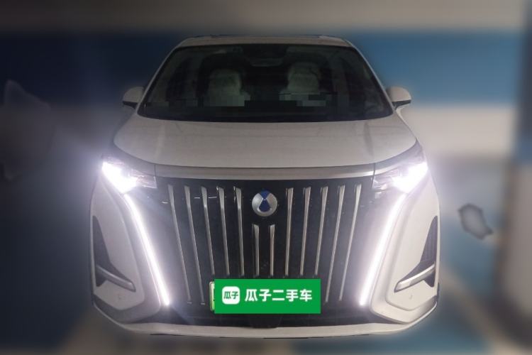 Used Denza D9 2022 EV 600 Four-Wheel Drive Flagship Model