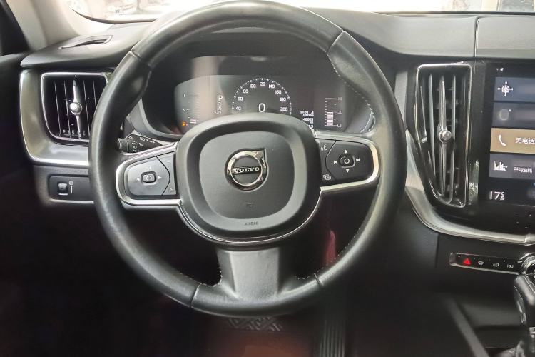 Used Volvo XC60 2019 T5 4x4 Smart Edition China VI Standard
