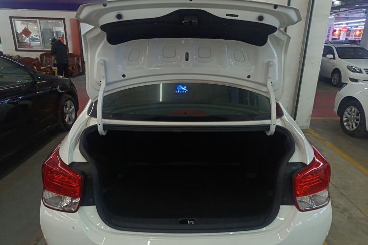 Used Hyundai Verna 2017 1.4L Manual Refreshed Version China VI Standard