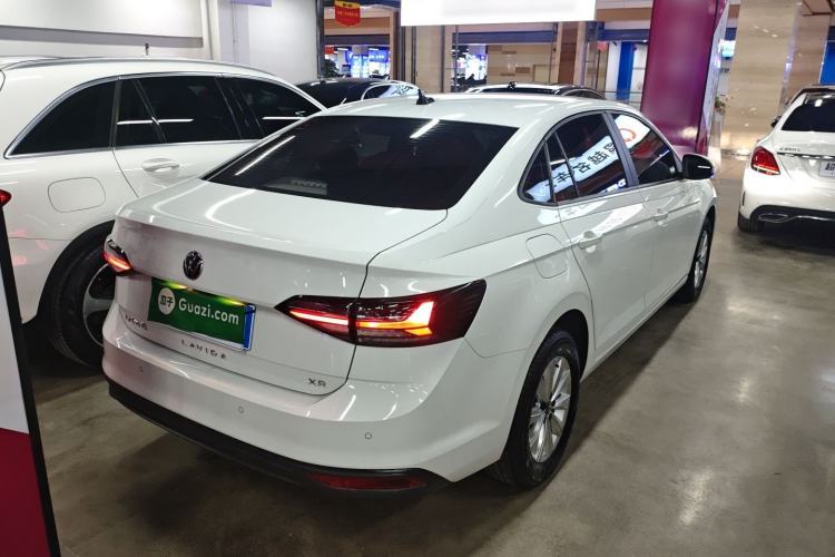 Used Volkswagen Lavida 2023 New Sharp 1.5L Automatic Excellent New Edition