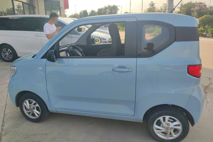 Used Wuling Hongguang MINIEV 2020 Zizai Version Lithium-NMC