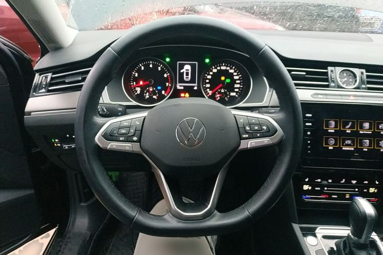 Used Volkswagen Magotan 2020 330TSI DSG Leading Model
