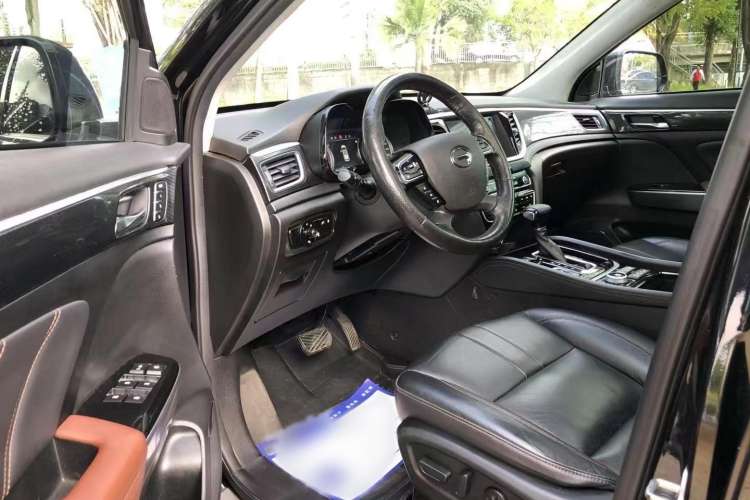 Used GAC Trumpchi GS7 2017 320T Four-Wheel Drive Luxury Smart Connectivity Model
