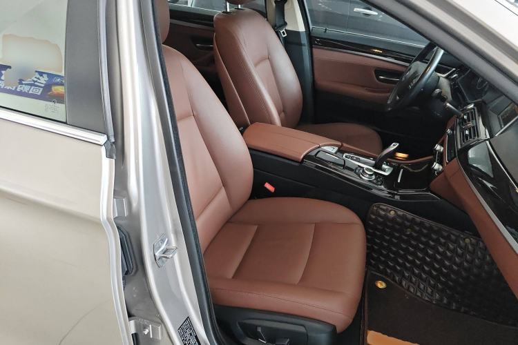 Used BMW 5 Series 2017 525Li Leading Model
