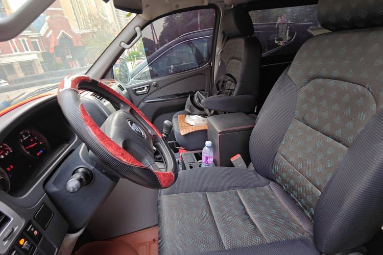 Used Foton Scenic G5 2021 2.0T Diesel Commercial Version 6-Seater Multi-Purpose Passenger Vehicle 4F20TC3
