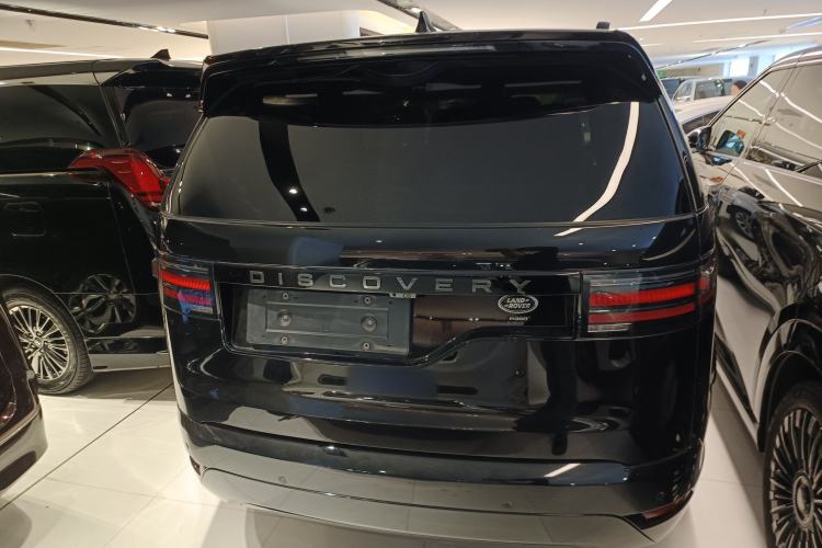 Used Land Rover Discovery 2023 360 PS R-Dynamic S
