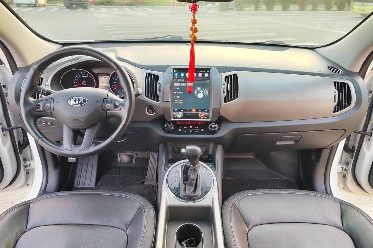 Used Kia Sportage R 2015 2.0L Automatic Two-Wheel Drive DLX Model
