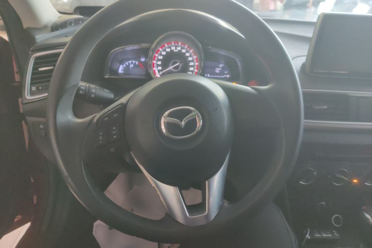 Used Mazda Mazda 3 Axela 2016 Sedan 1.5L Automatic Comfort Model