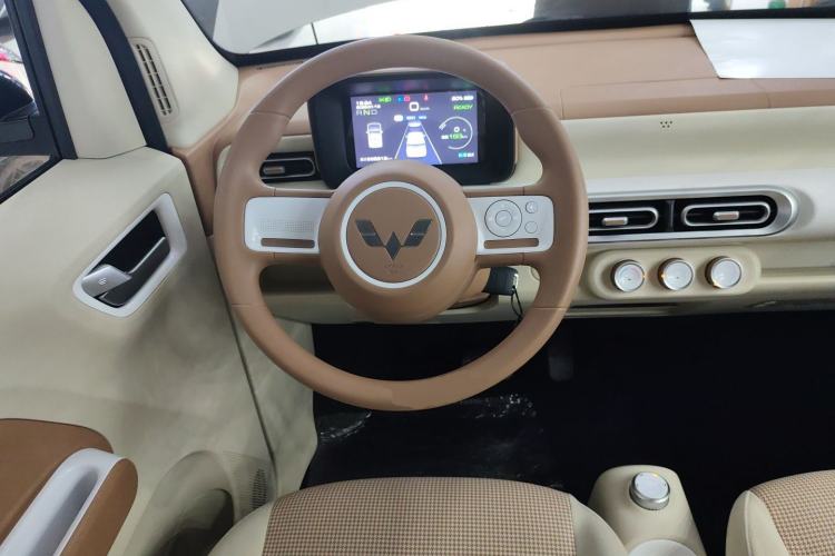 Used Wuling Hongguang MINIEV 2024 3rd Generation 215km Youth Edition
