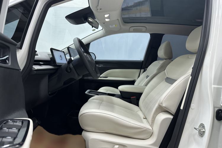 Used Venucia VX6 2023 520 Max