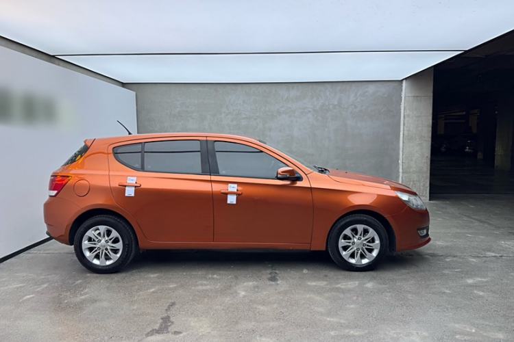 Used Baojun 610 2014 1.5L manual Comfort trim level
