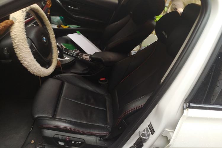 Used BMW 3 Series 2014 320i Sport Design Package
