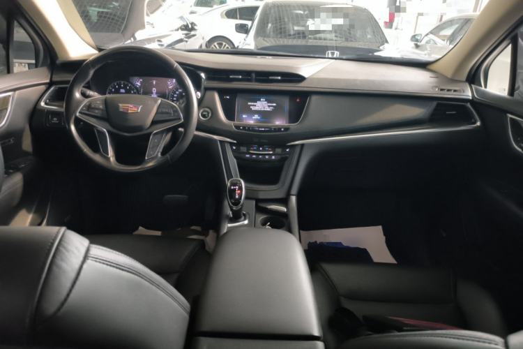 Used Cadillac XT5 2018 25T Luxury Model