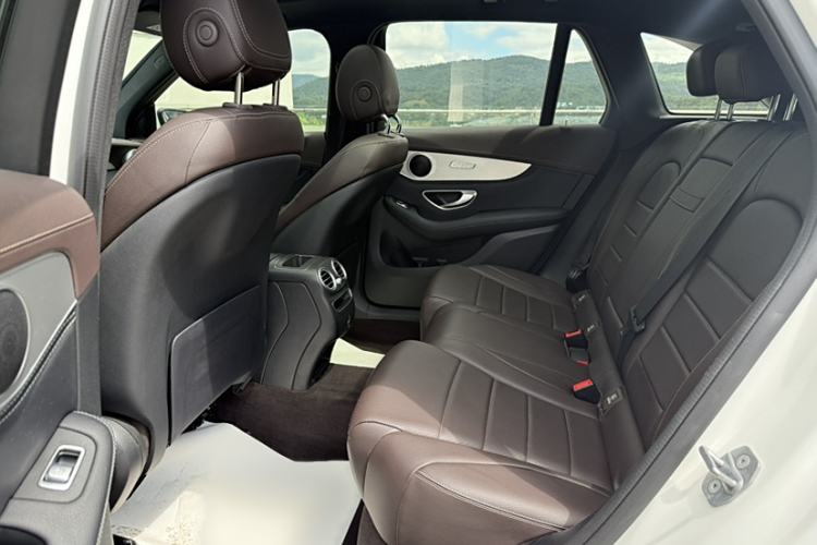 Used Mercedes-Benz GLC 2020 GLC 260 L 4MATIC Dynamic Model
