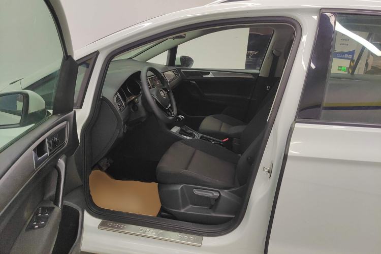 Used Volkswagen Golf Sportsvan 2016 1.6L Automatic Comfort Model
