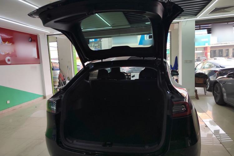 Used Tesla Model Y 2022 Long-Range All-Wheel-Drive Version
