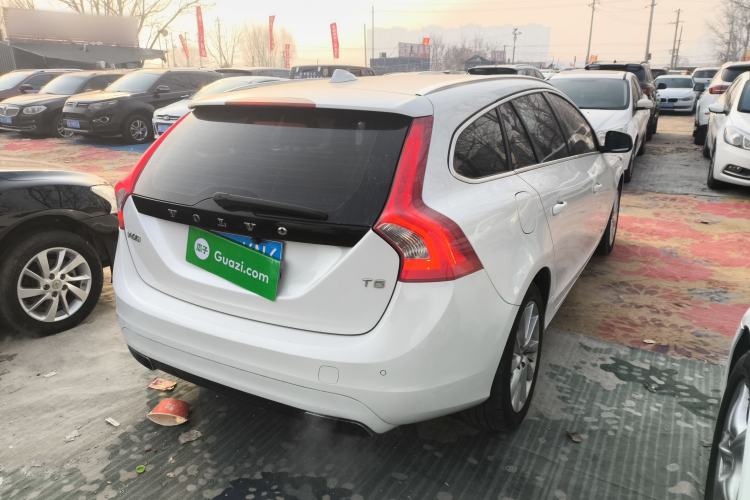 Used Volvo V60 2015 T5 Zhiyi Edition