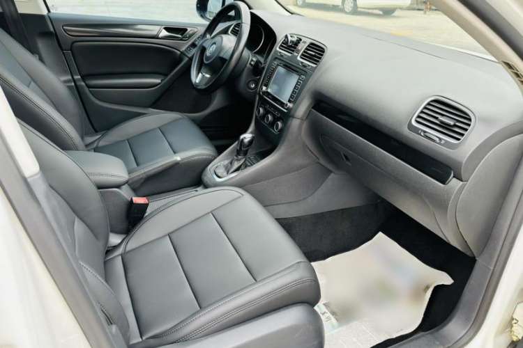 Used Volkswagen Golf 2012 1.6L Automatic Comfort Model
