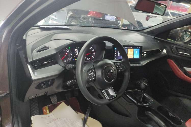 Used MG 5 2021 180 DVVT Manual Youth Luxury Edition
