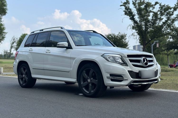 Used Mercedes-Benz GLK-Class 2013 GLK 300 4MATIC Dynamic Sunroof Model
