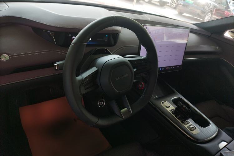 Used  SU7 2024 Rear-Drive Ultra-Long Range Advanced Pro-Level Intelligent Driving Version
