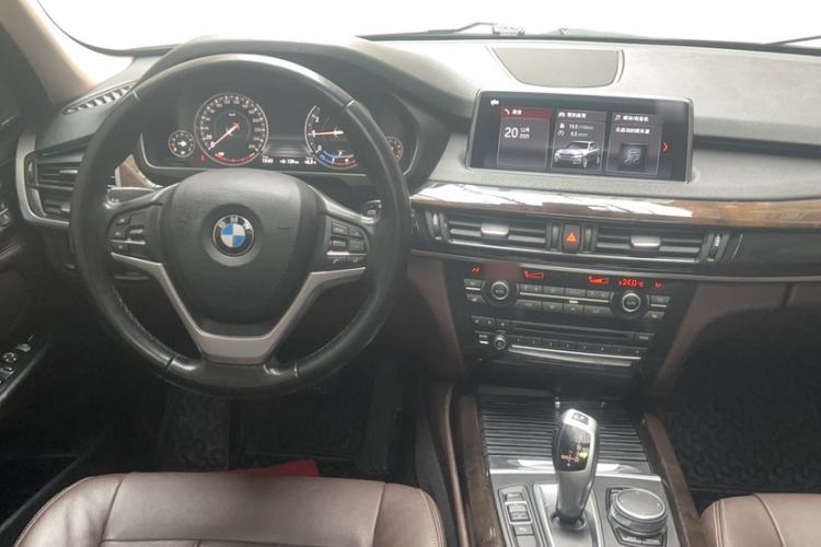 Used BMW X5 2018 xDrive28i
