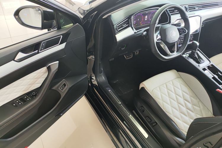 Used Volkswagen Magotan 2023 2 Million Units Commemorative Edition 330TSI DSG Luxury Version
