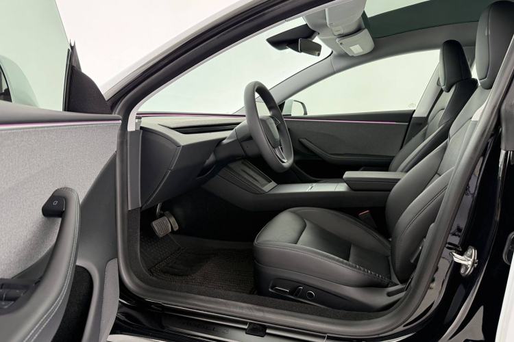 Used Tesla Model 3 2023 Rear-Wheel-Drive Version
