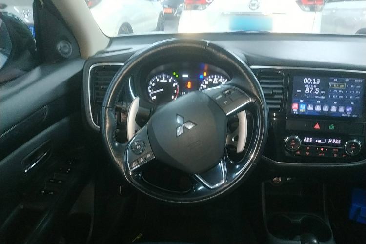 Used Mitsubishi Outlander 2016 2.4L 4x4 Elite Edition 5 Seats