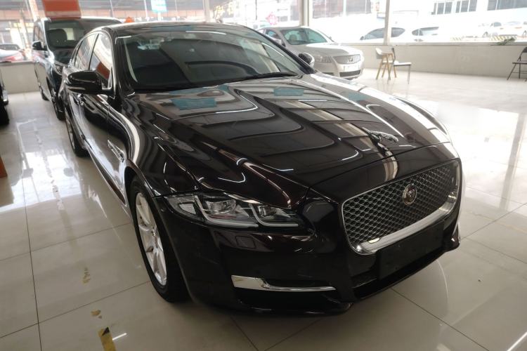 Used Jaguar XJ 2016 XJL 2.0T Two-Wheel-Drive Elegant Business Edition
